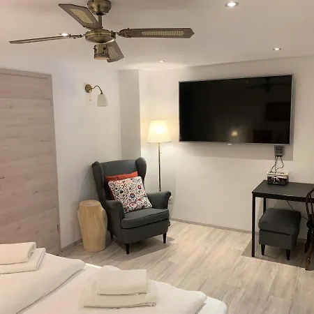 Pibernik (adults Only) ベッド・アンド・ブレックファスト ブレッド