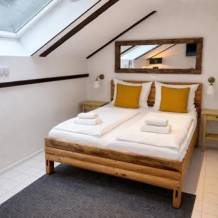 ベッド・アンド・ブレックファスト Pibernik (adults Only) 4*