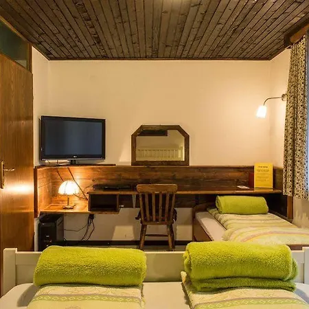 Pibernik (adults Only) ベッド・アンド・ブレックファスト ブレッド