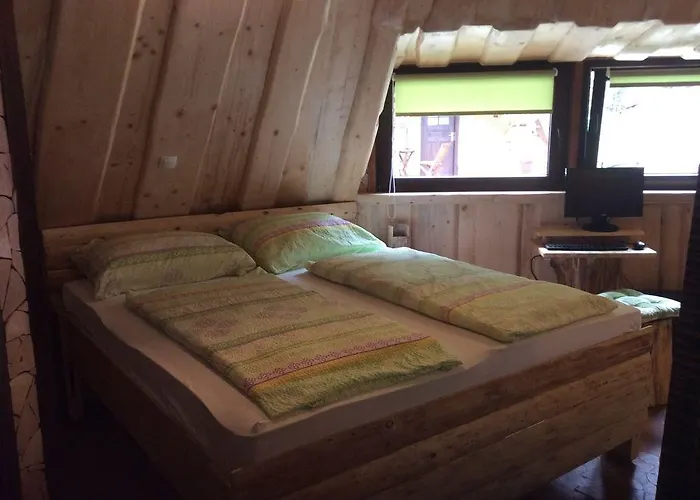 Bed & Breakfast Pibernik 4*